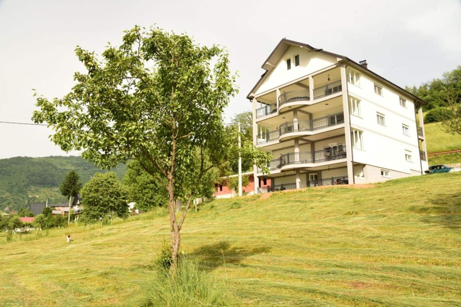 Lmm Apartmani Plav Exterior foto